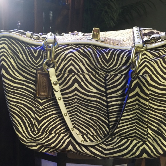 Handbag 👝 - Picture 5 of 5